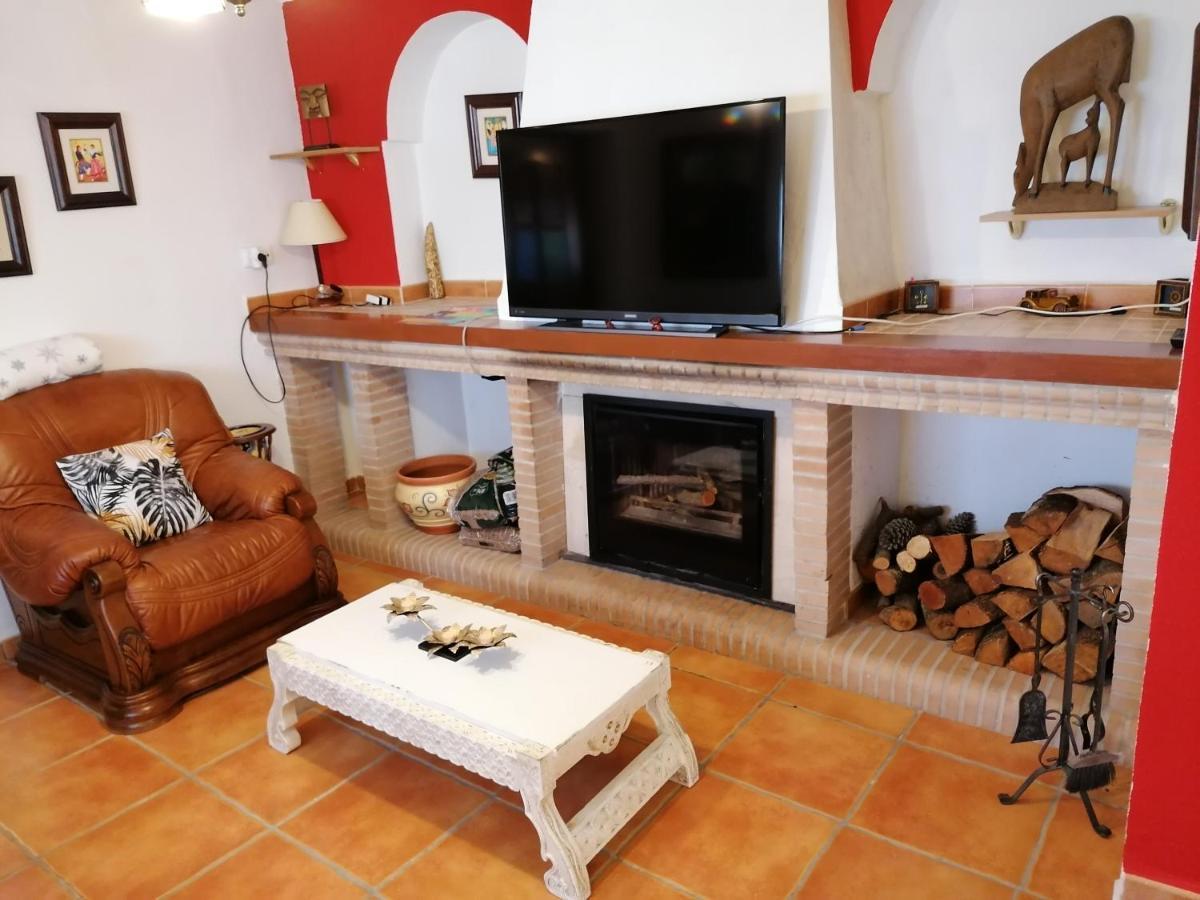 Casa Rural La Piedra Del Cambron Villaverde De Guadalimar Exterior photo